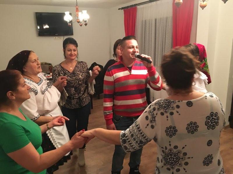 Pensiunea Vasilica Ceterasu Onceşti Esterno foto